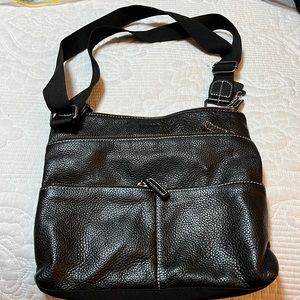 Roots purse